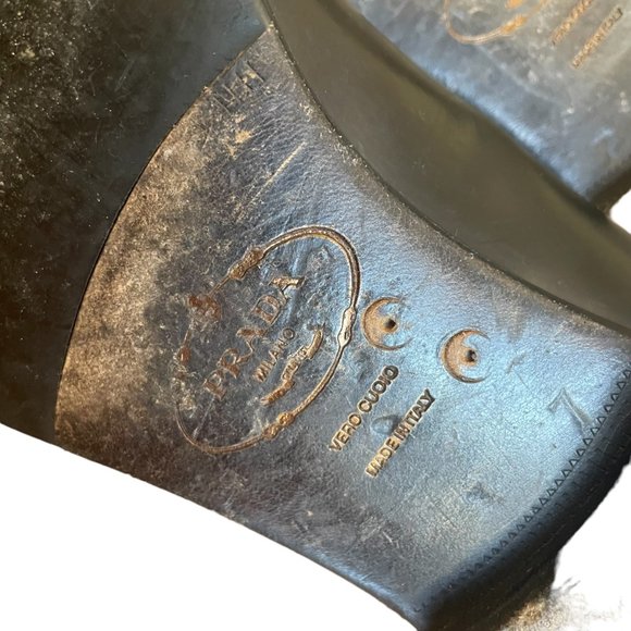 Prada Men's Black Leather Loafers with Silver Tone Buckle Detail Size 7 - Picture 11 of 16